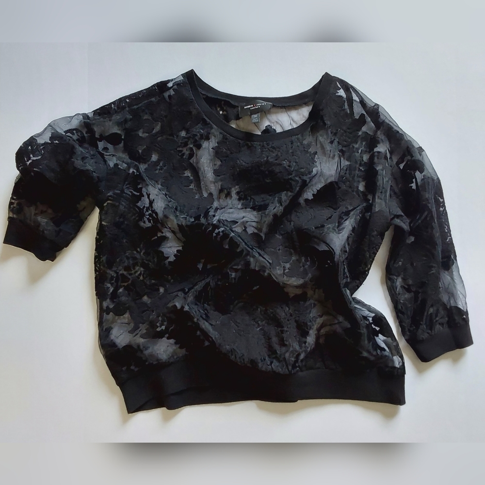 Romeo & Juliet Couture : Sheer Top black